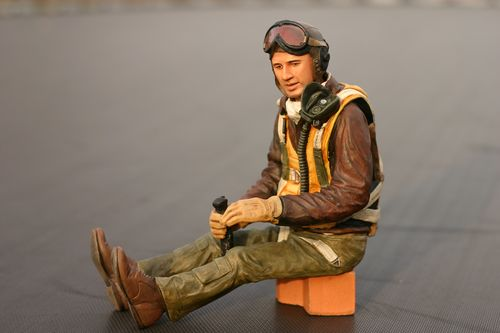 Best Pilots Scale Busts and Figures, bob sweeney, 1940s pilots, model airplane news, man, model airplanes, photo 2, scale warbirds